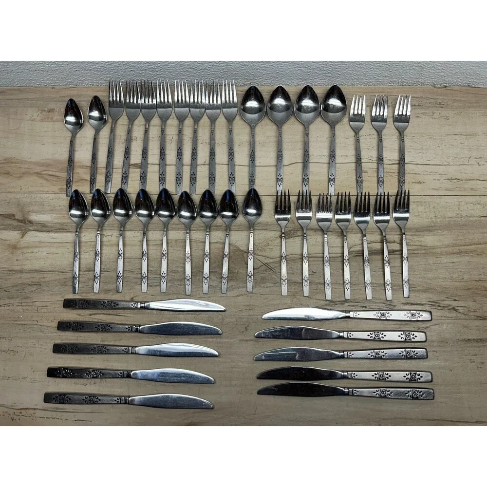 Vintage Oneida Orlando Profile Stainless Steel 43 Pc Flatware Dining Set